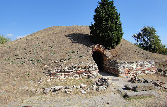 Поморие, Болгария. Гробница