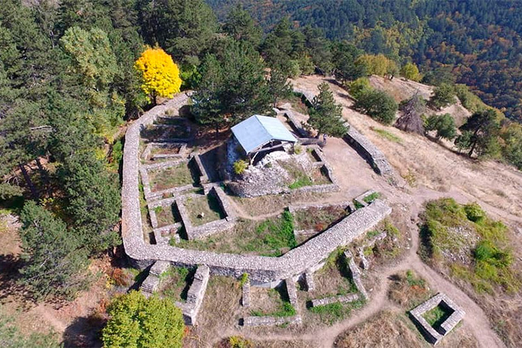 Крепость Цепина, недалеко от Велинграда, Болгария